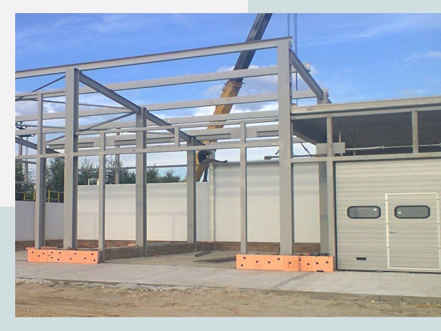 Строительство автосервисов от СтальСтрой-Крб по цене 620 руб.